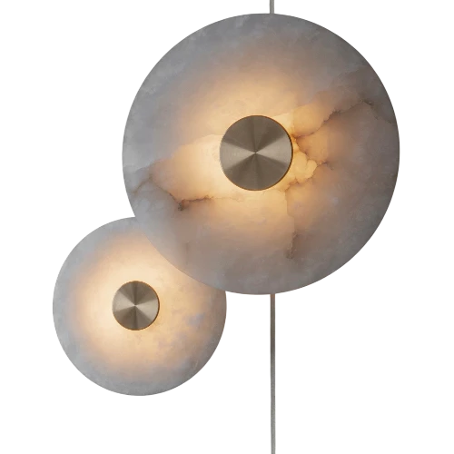 Duo plafonniers Bide 280 et 450 laiton brossé albâtre naturel installation plafond espace de vie